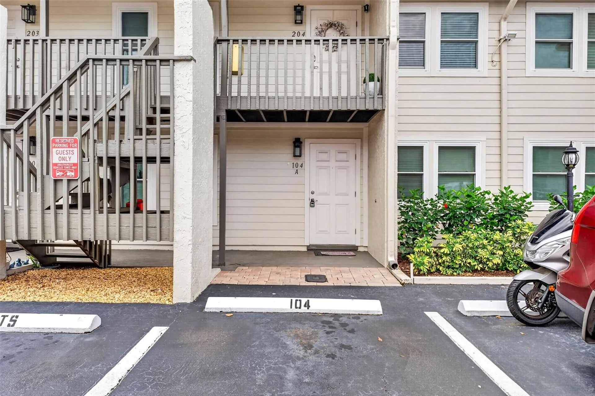 527 S Lincoln Avenue Tampa FL 33609