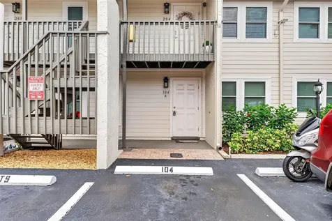 527 S Lincoln Avenue Tampa FL 33609