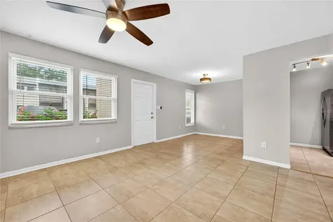 527 S Lincoln Avenue Tampa FL 33609