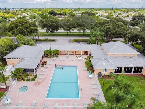 4530 Pinebrook Circle Bradenton FL 34209