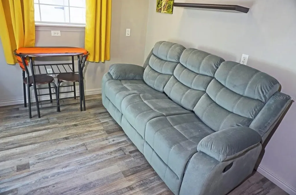21145 Lazy Days Circle Lutz FL 33558