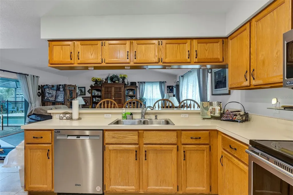 406 Sterling Lake Drive Ocoee FL 34761