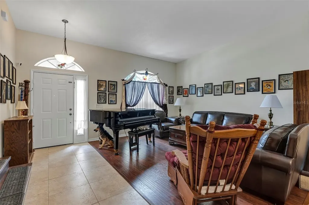 406 Sterling Lake Drive Ocoee FL 34761