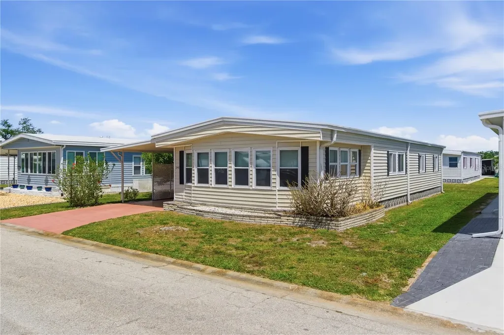 808 53rd Avenue E Bradenton FL 34203