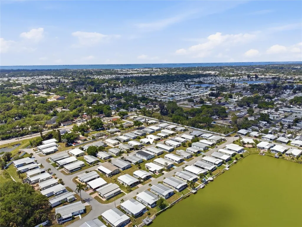 808 53rd Avenue E Bradenton FL 34203