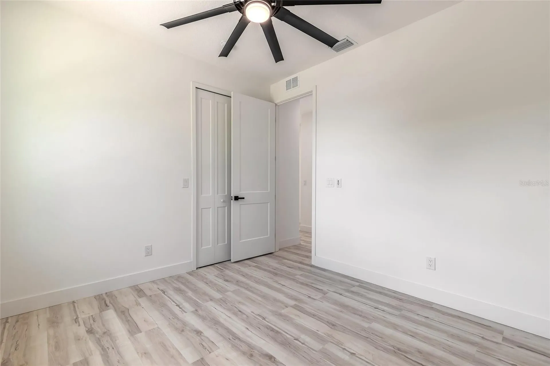 1991 Cedar Street Daytona Beach FL 32119