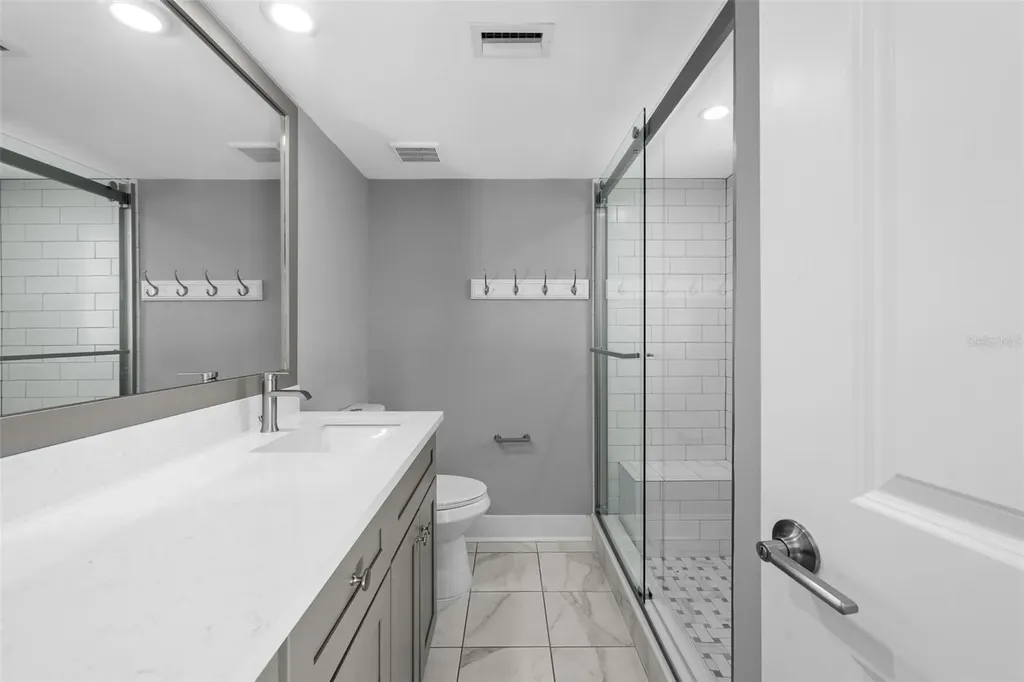 4775 Cove Circle St Petersburg FL 33708