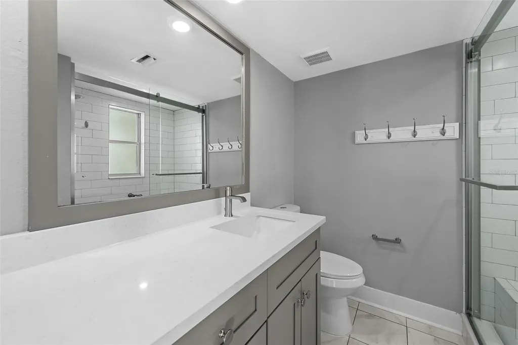 4775 Cove Circle St Petersburg FL 33708