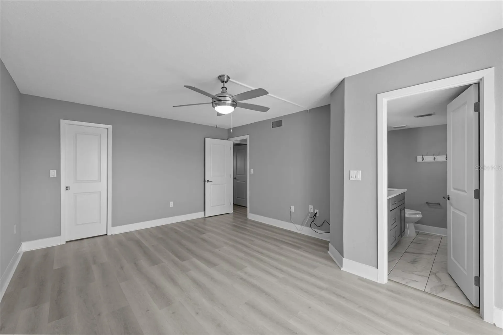 4775 Cove Circle St Petersburg FL 33708