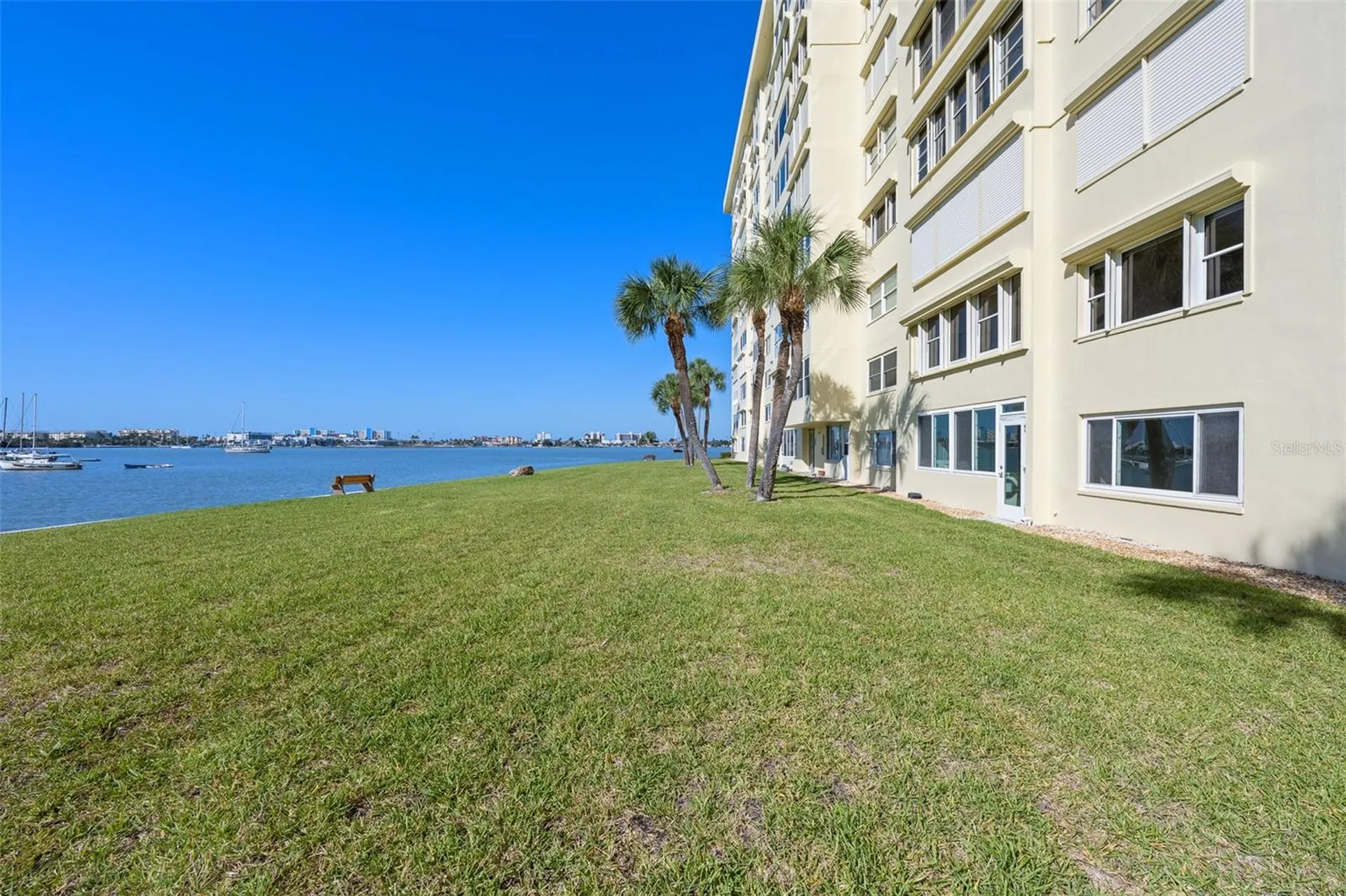 4775 Cove Circle St Petersburg FL 33708
