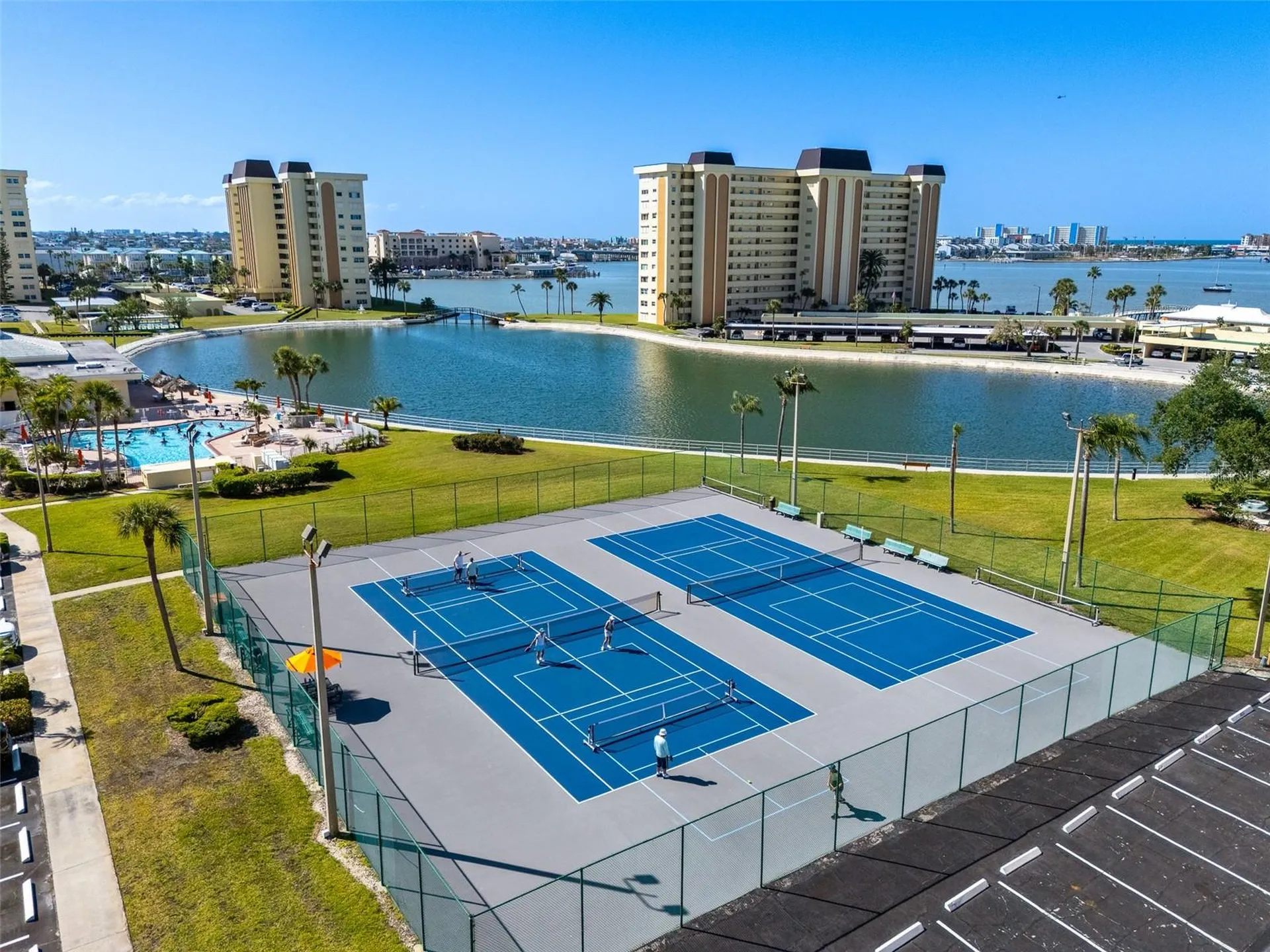 4775 Cove Circle St Petersburg FL 33708