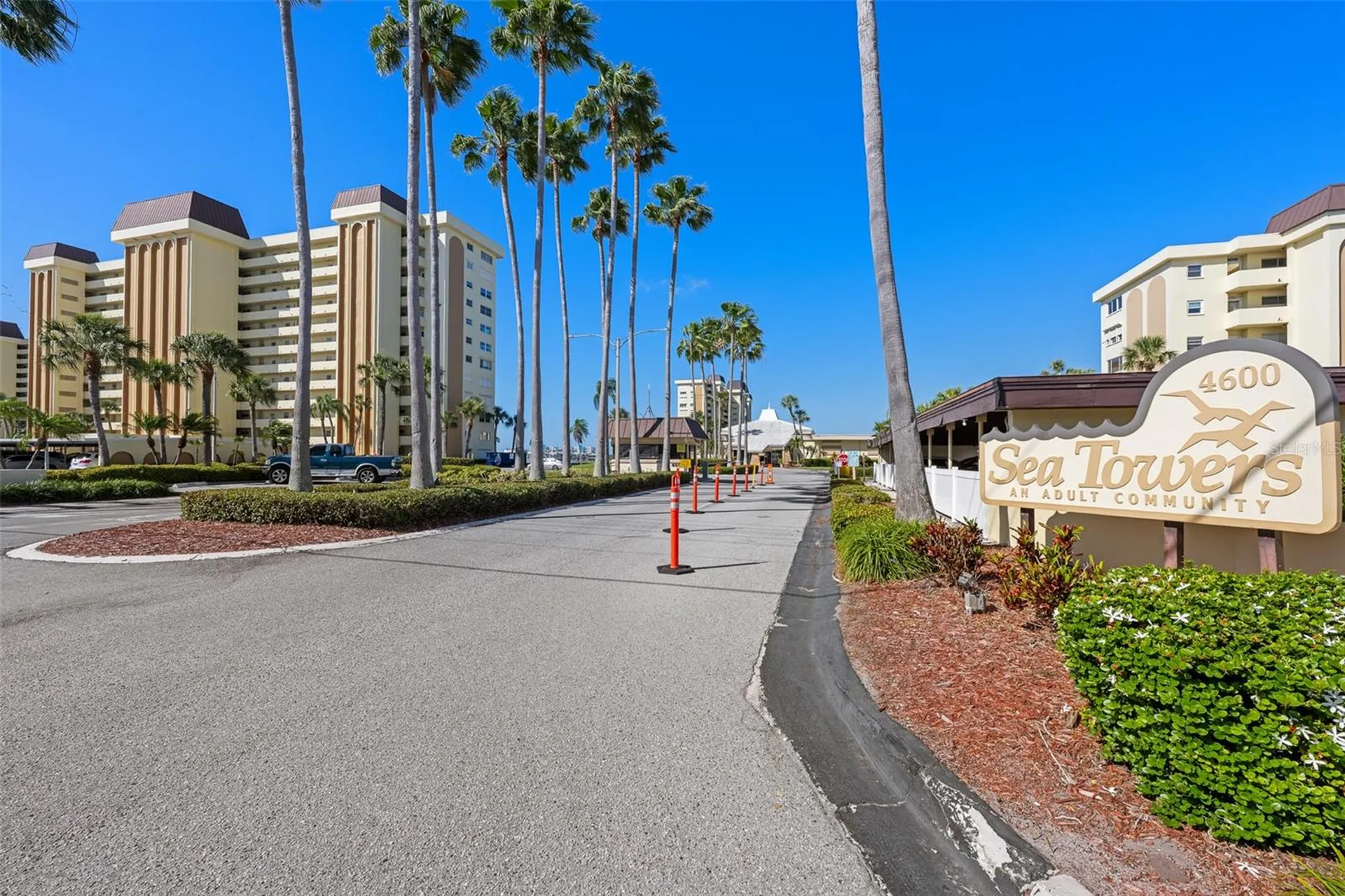 4775 Cove Circle St Petersburg FL 33708