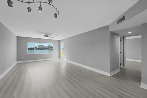 4775 Cove Circle St Petersburg FL 33708