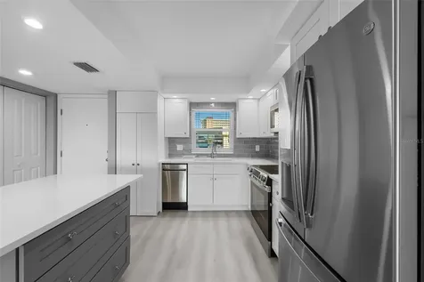 4775 Cove Circle St Petersburg FL 33708