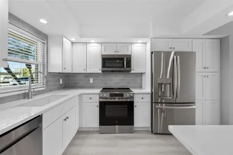 4775 Cove Circle St Petersburg FL 33708