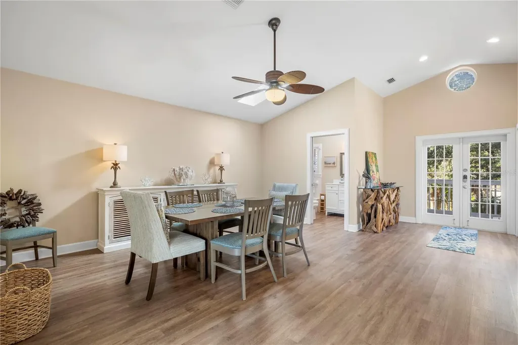 5169 Oxford Drive Sarasota FL 34242