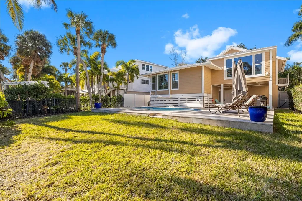 5169 Oxford Drive Sarasota FL 34242