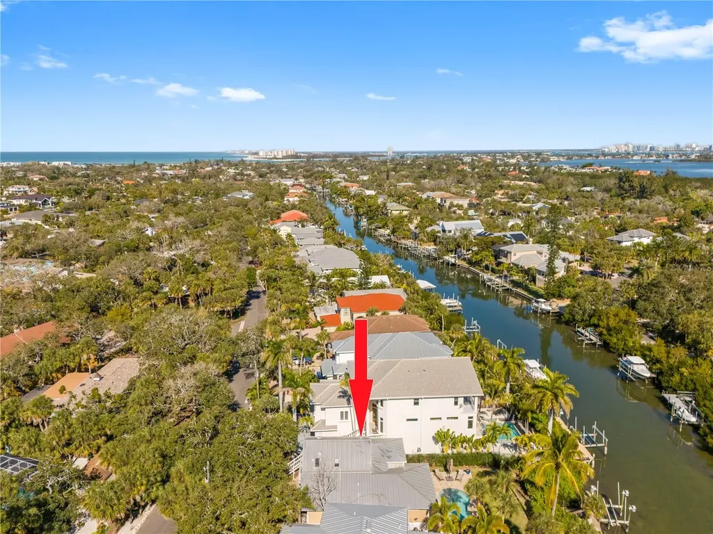 5169 Oxford Drive Sarasota FL 34242