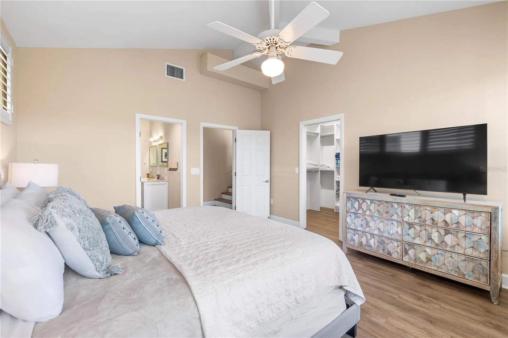 5169 Oxford Drive Sarasota FL 34242