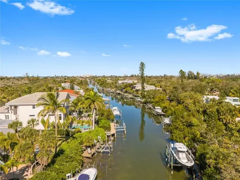 5169 Oxford Drive Sarasota FL 34242