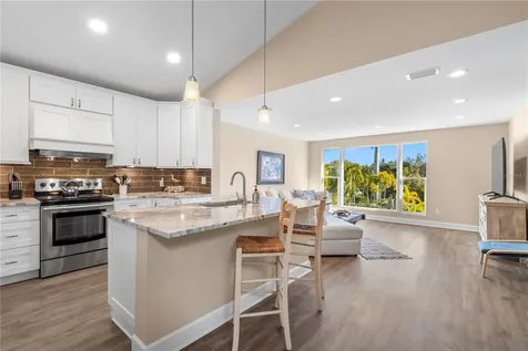 5169 Oxford Drive Sarasota FL 34242