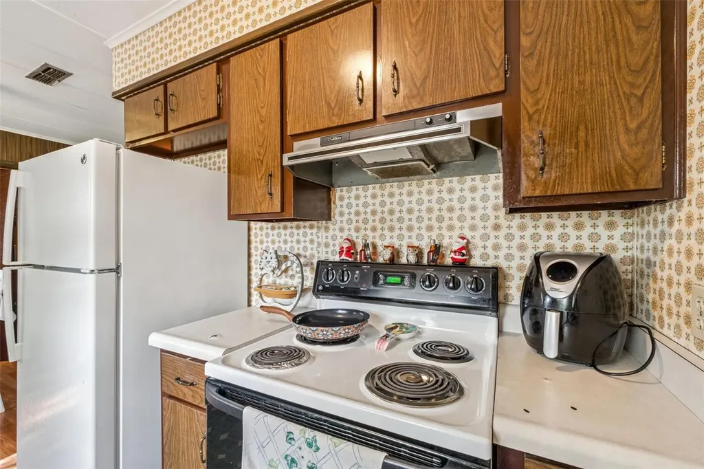 217 Colony Drive Casselberry FL 32707