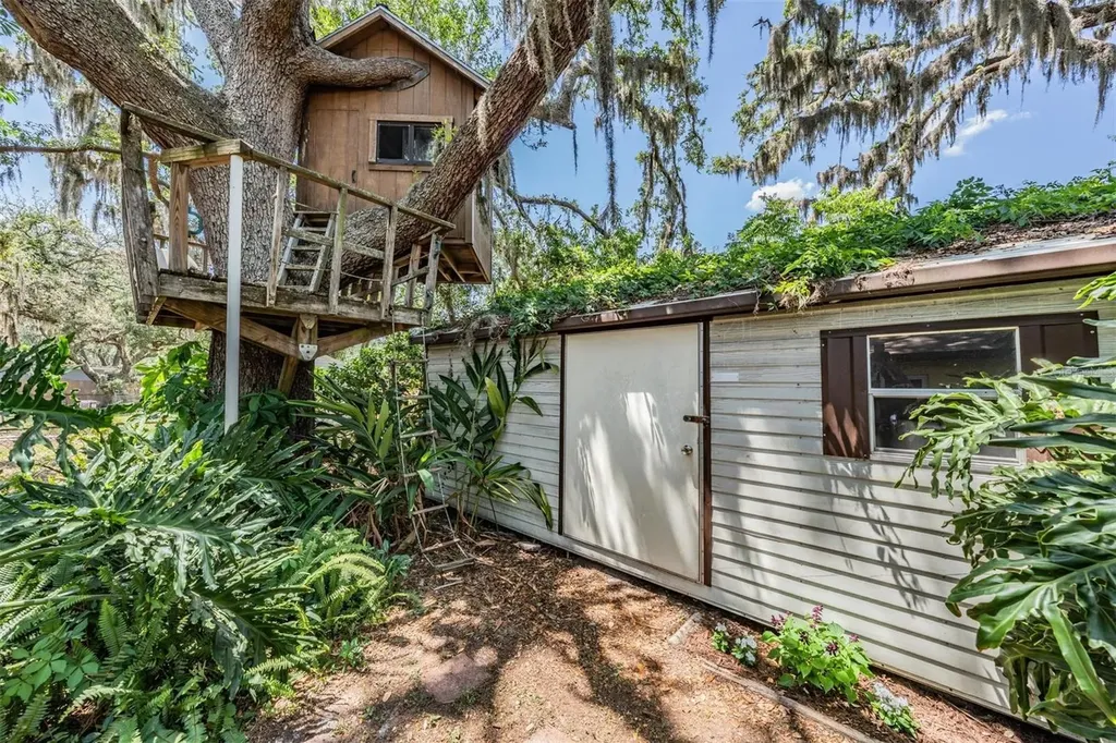 2522 E 149th Avenue Lutz FL 33559