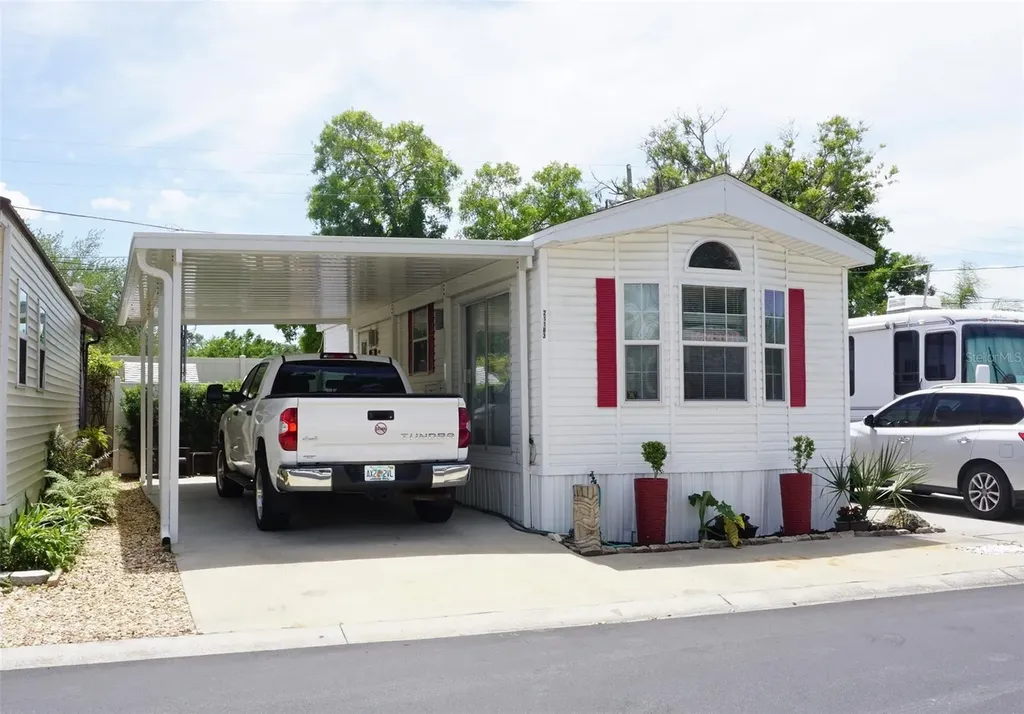 21183 Lazy Days Circle Lutz FL 33558