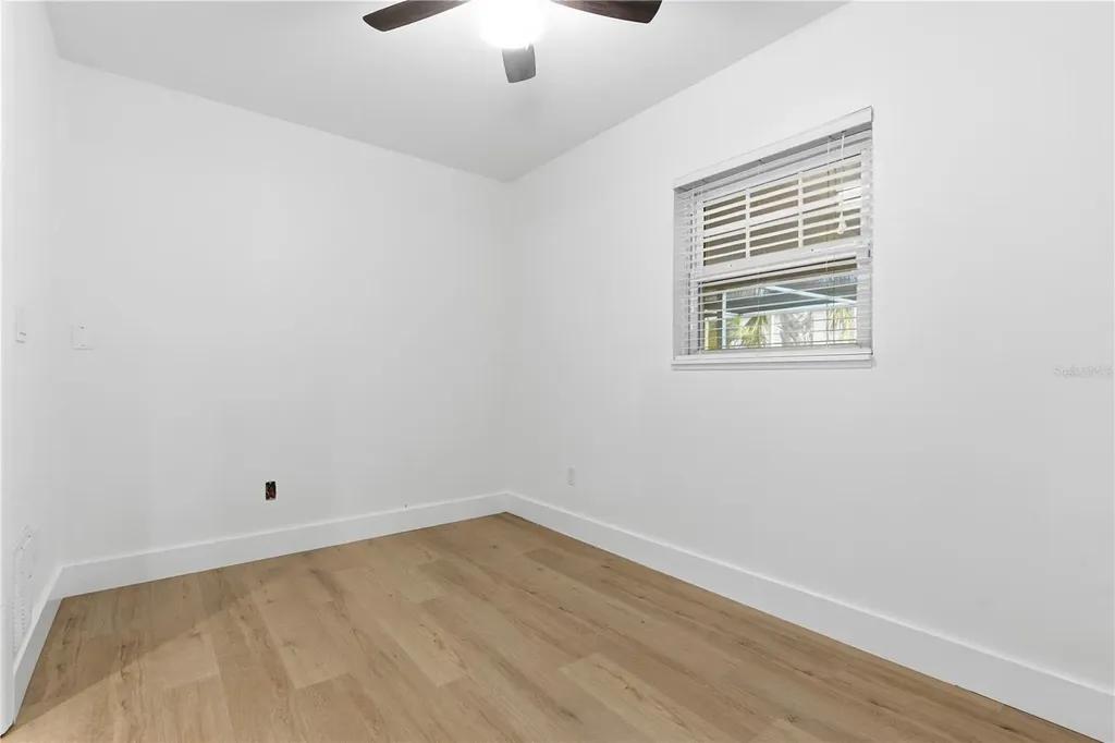 327 Sunny Lane Belleair FL 33756