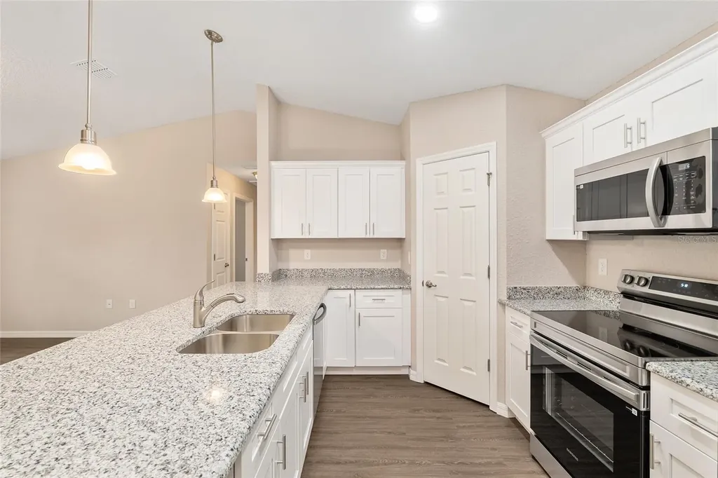 3647 SE 132nd Place Belleview FL 34420