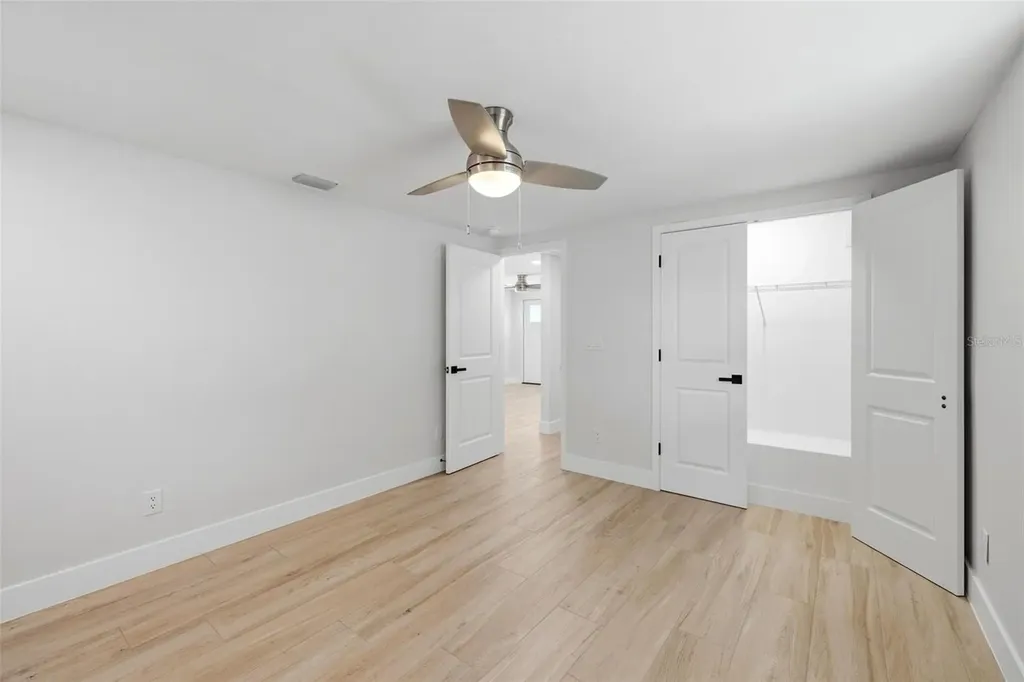 1802 Robinhood Street Sarasota FL 34231