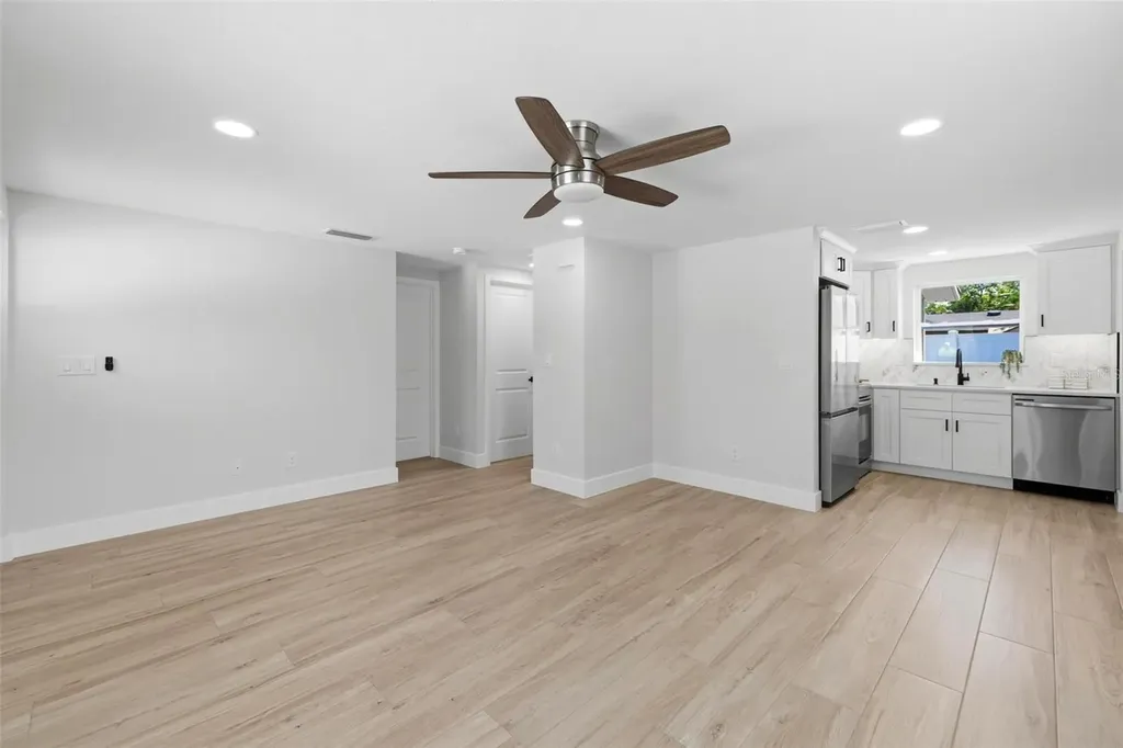 1802 Robinhood Street Sarasota FL 34231
