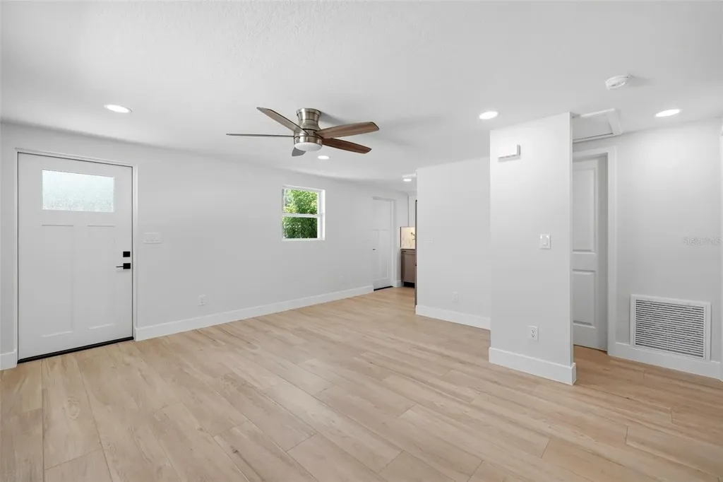 1802 Robinhood Street Sarasota FL 34231