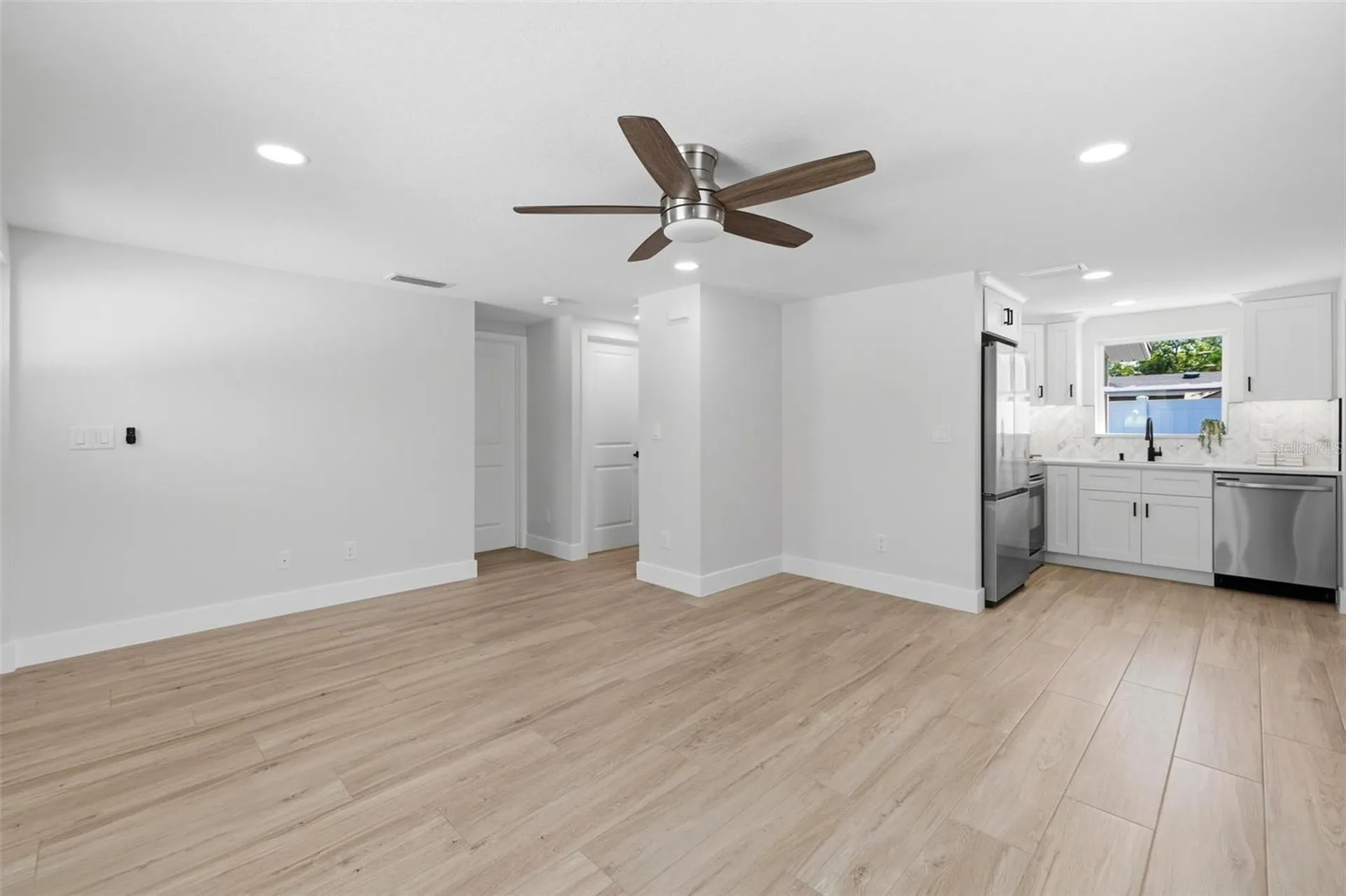 1802 Robinhood Street Sarasota FL 34231