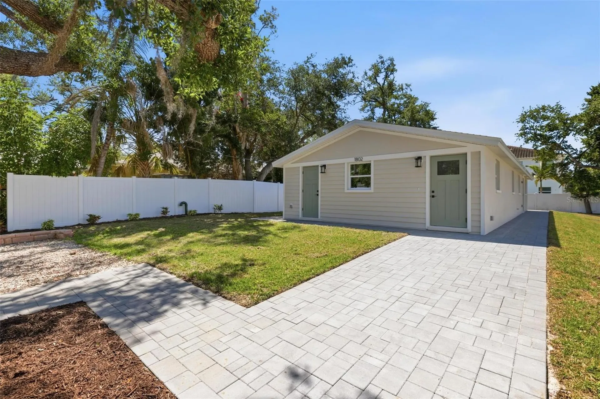 1802 Robinhood Street Sarasota FL 34231