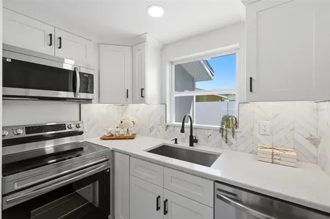 1802 Robinhood Street Sarasota FL 34231
