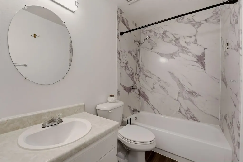 2613 Pine Lake Terrace Sarasota FL 34237