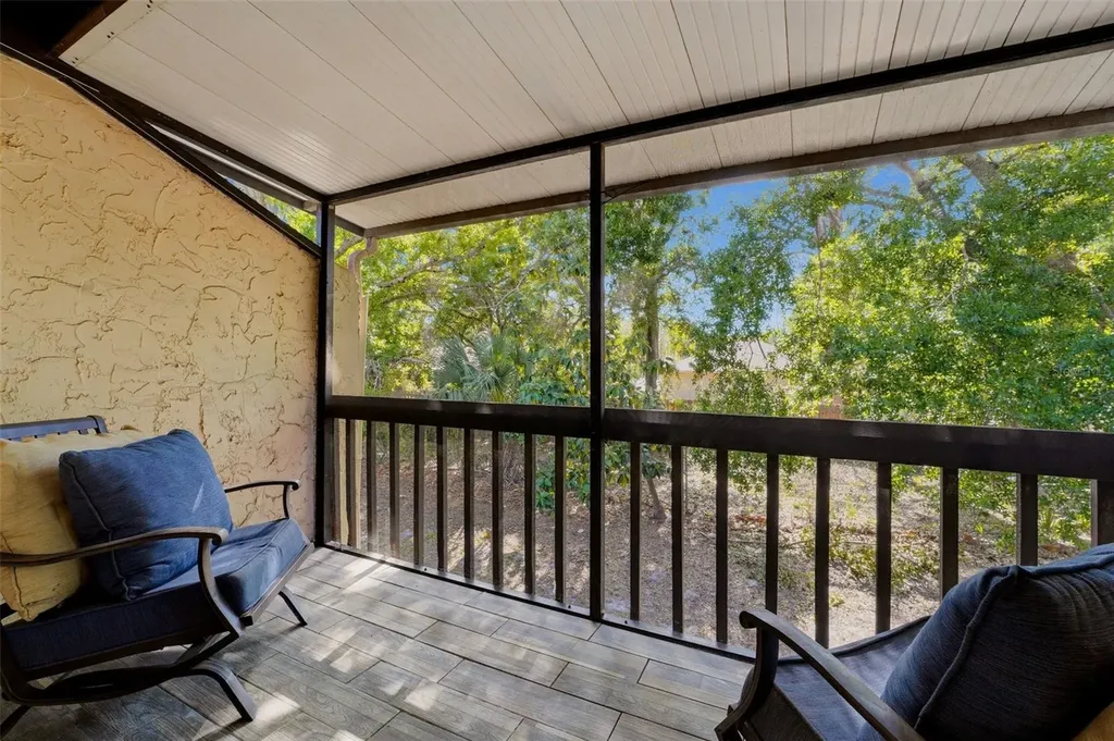 2613 Pine Lake Terrace Sarasota FL 34237