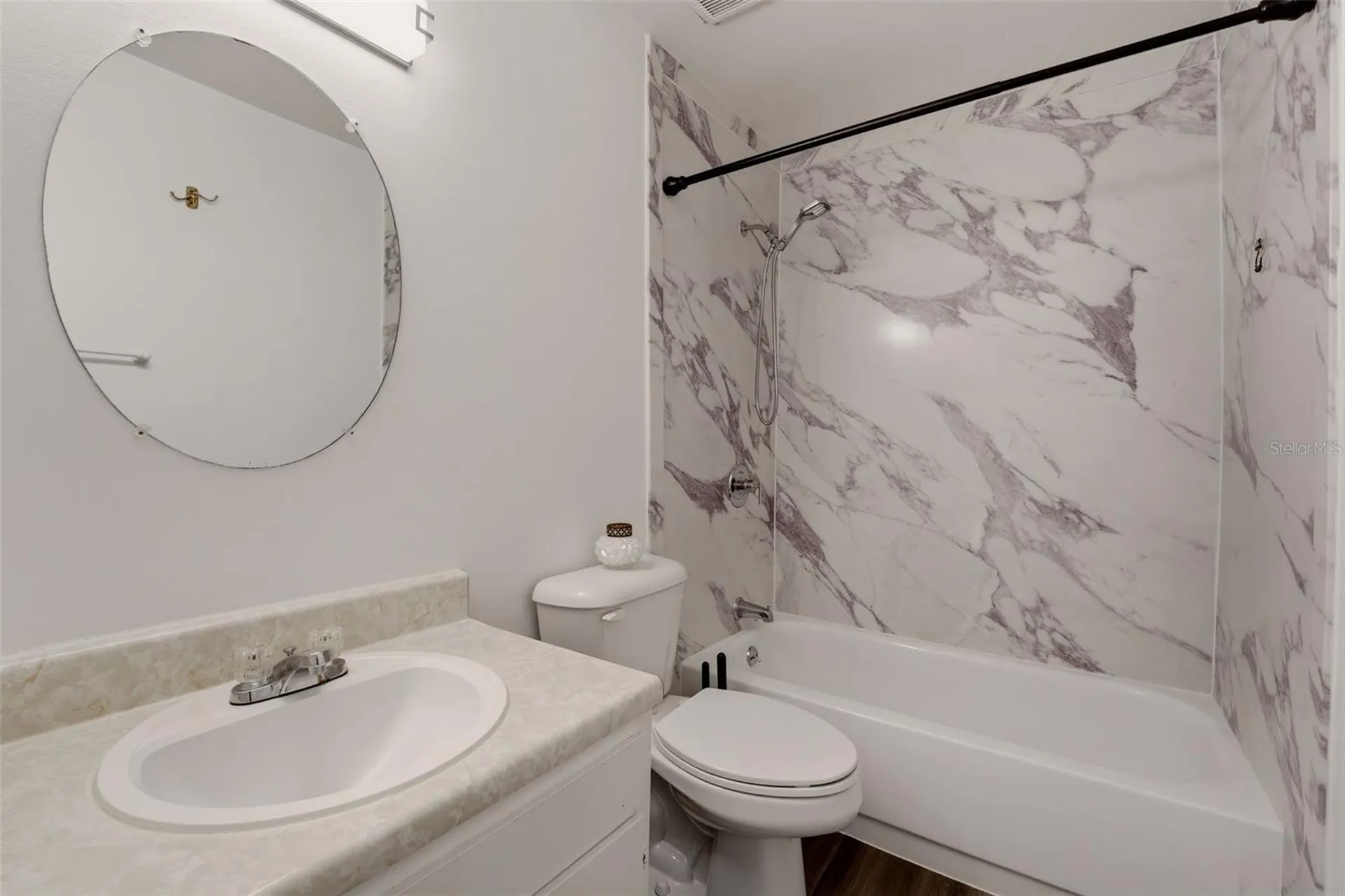 2613 Pine Lake Terrace Sarasota FL 34237