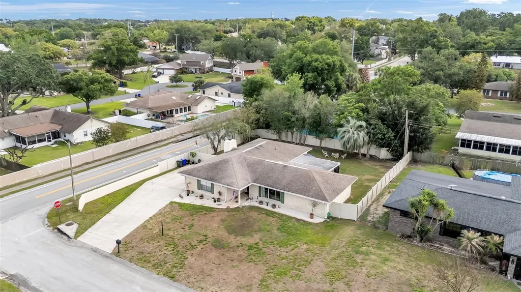 1743 Wilshire Court Lakeland FL 33809