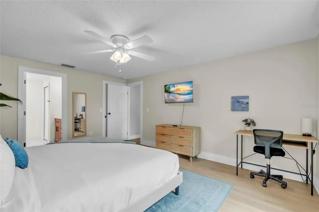 6305 36th Avenue W Bradenton FL 34209