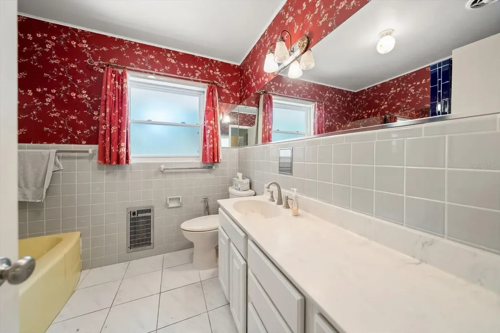 11496 74th Avenue Seminole FL 33772