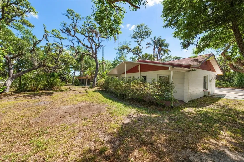 11496 74th Avenue Seminole FL 33772