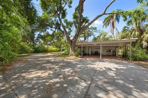 11496 74th Avenue Seminole FL 33772