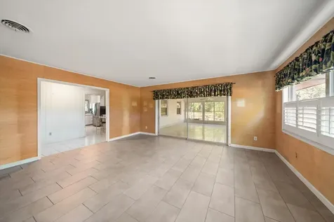11496 74th Avenue Seminole FL 33772