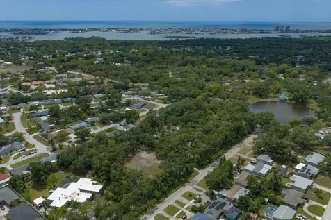 11496 74th Avenue Seminole FL 33772