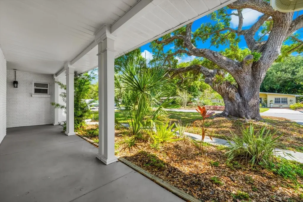 3315 W Beaumont Street Tampa FL 33611