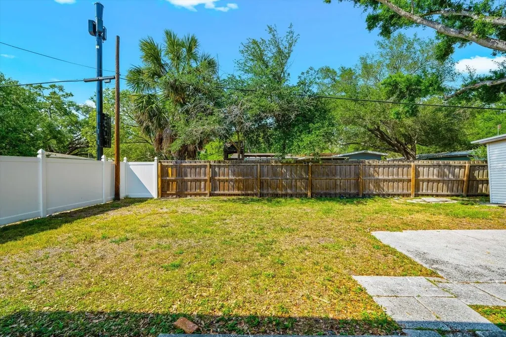 3315 W Beaumont Street Tampa FL 33611
