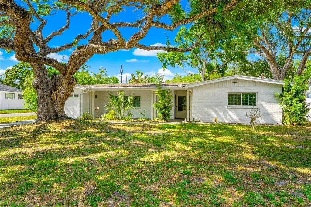 3315 W Beaumont Street Tampa FL 33611