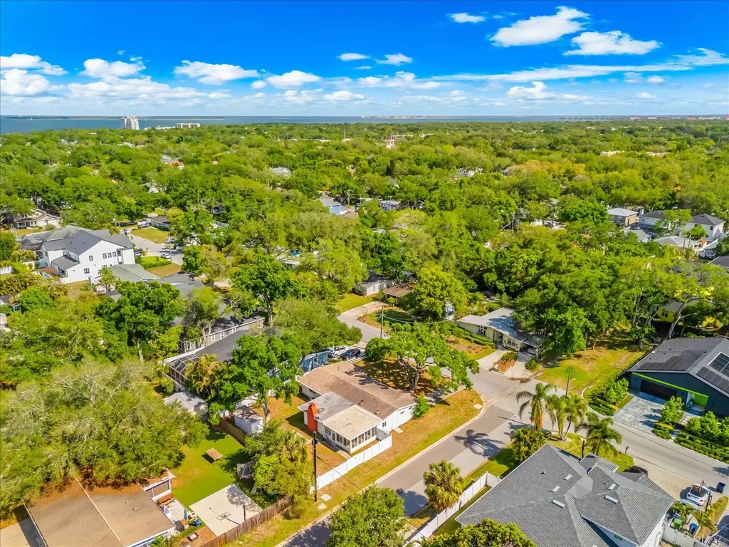 3315 W Beaumont Street Tampa FL 33611
